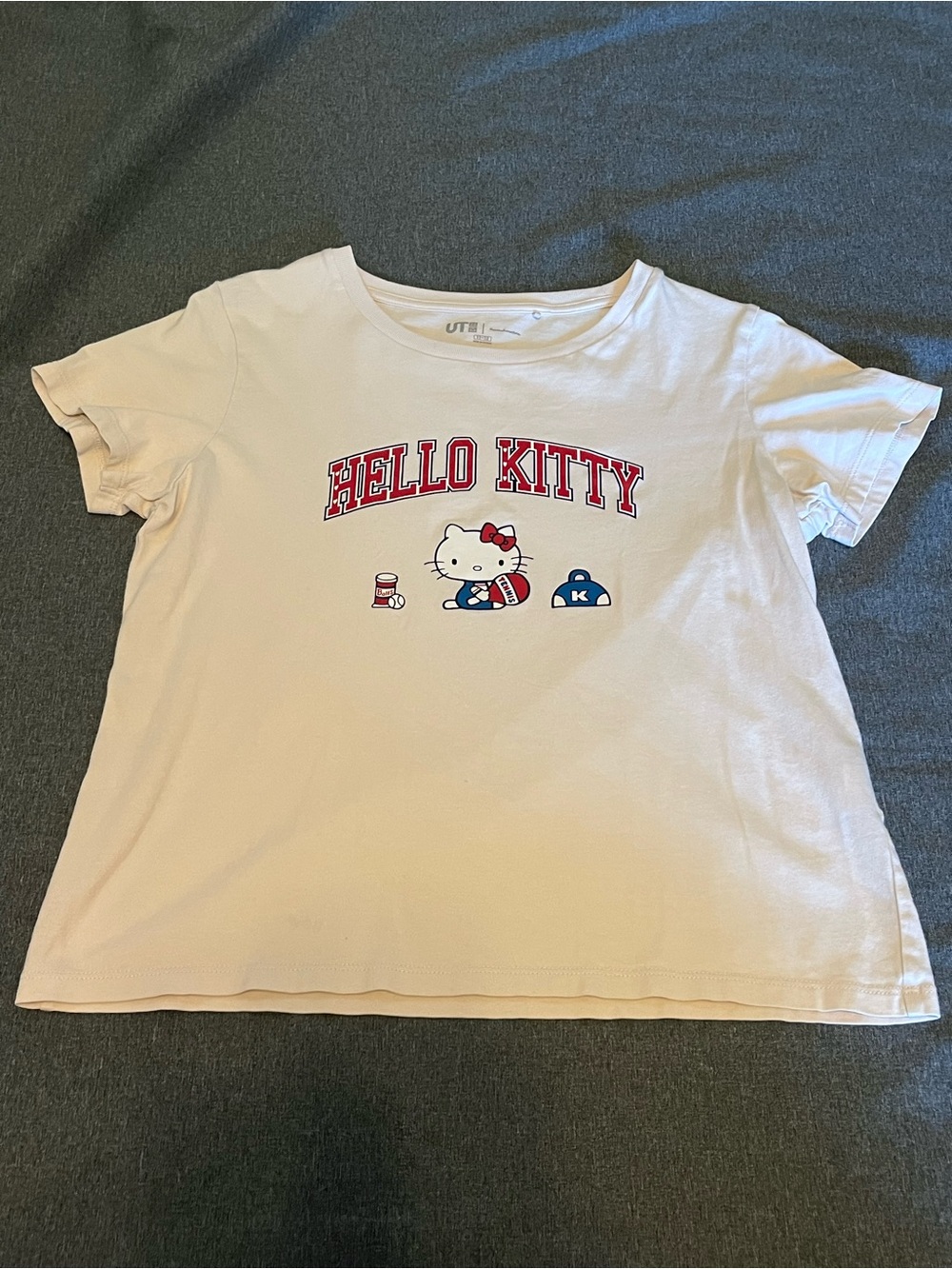 Uniqlo Hello Kitty Shirt White Children's Size Medium Short Sleeve